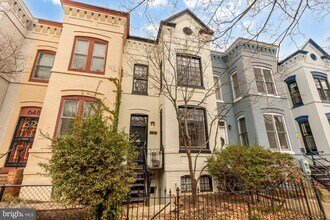 650 E St NE in Washington, DC - Building Photo - Building Photo