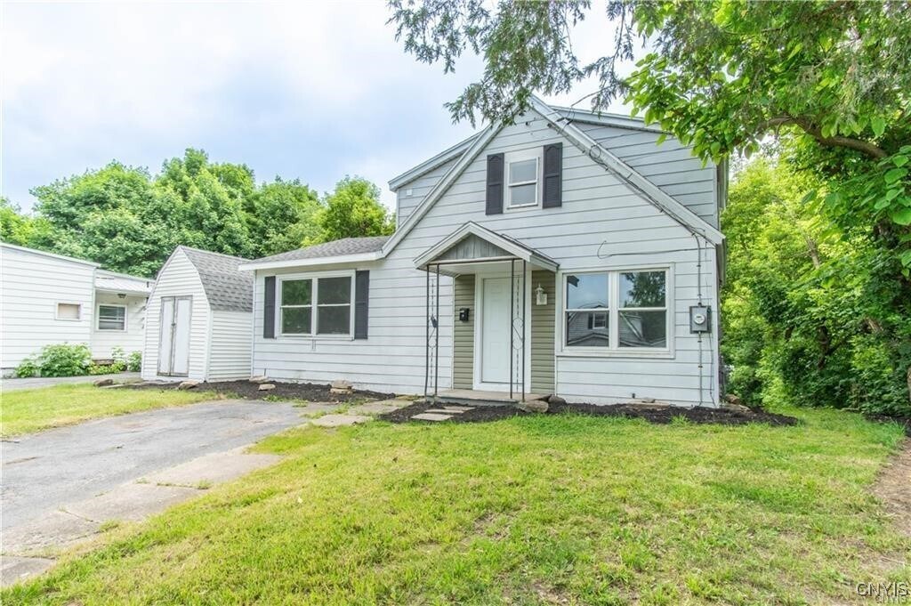 740 Hancock St in Watertown, NY - Building Photo