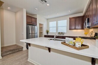 327 Mission Villas Rd in San Marcos, CA - Building Photo - Building Photo