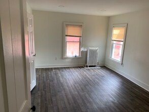 29 Pioneer Rd, Unit A in Shortsville, NY - Foto de edificio - Building Photo