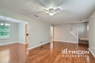 3392 Summit Creek Ln in Loganville, GA - Foto de edificio - Building Photo