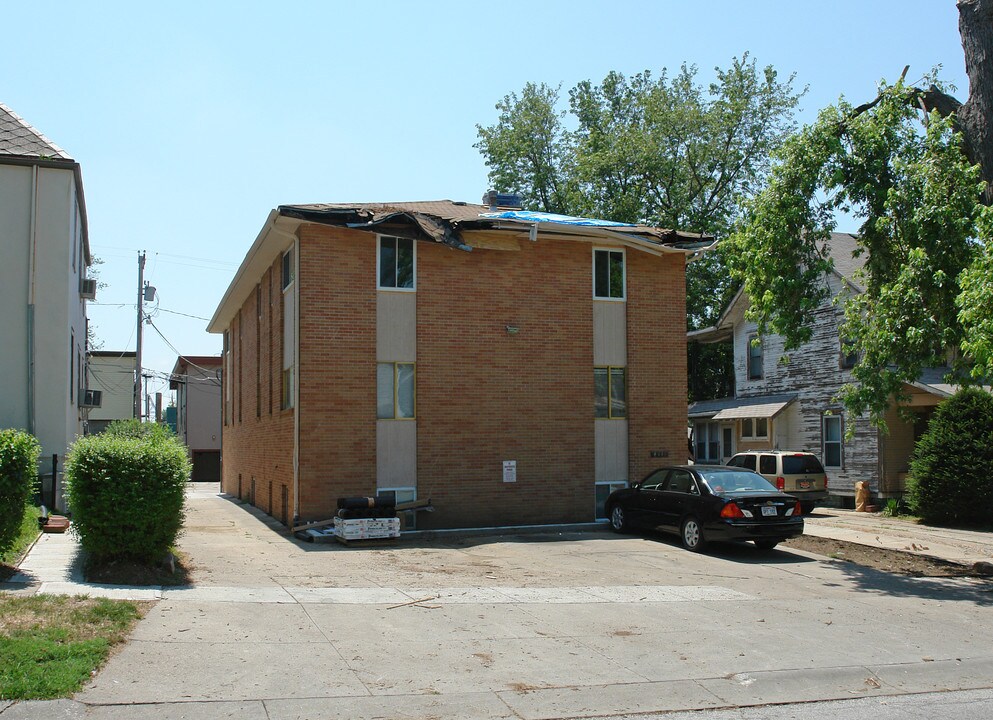 4919 Davenport St in Omaha, NE - Foto de edificio