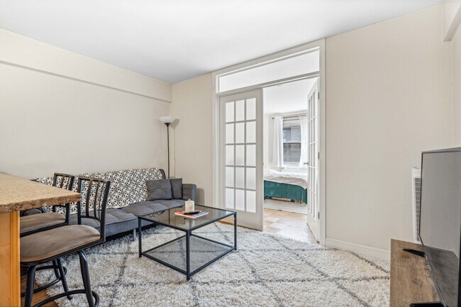 141 E 55th St in New York, NY - Building Photo - Building Photo