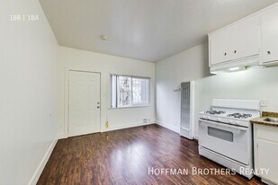 2002 Linden St in Oakland, CA - Building Photo