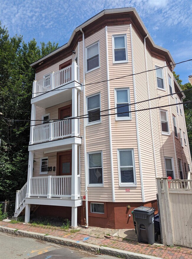 2 Sacramento Pl, Unit #3 in Cambridge, MA - Building Photo - Building Photo