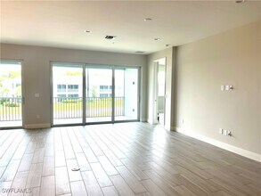 2659 Seychelles Cir in Naples, FL - Building Photo - Building Photo