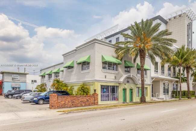 34 S Federal Hwy in Dania Beach, FL - Building Photo - Building Photo