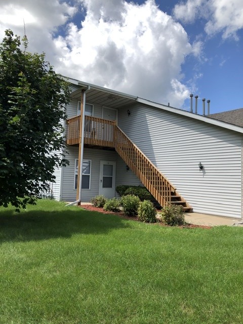4896 Pine Cone Ct in Loves Park, IL - Building Photo