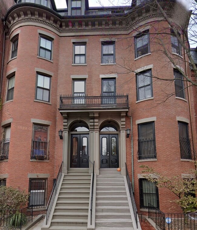 property at 35 E Concord St