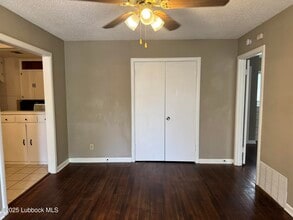 2710 Avenue T in Lubbock, TX - Building Photo - Building Photo