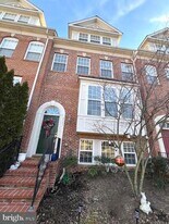 8043 Reserve Way in Vienna, VA - Building Photo