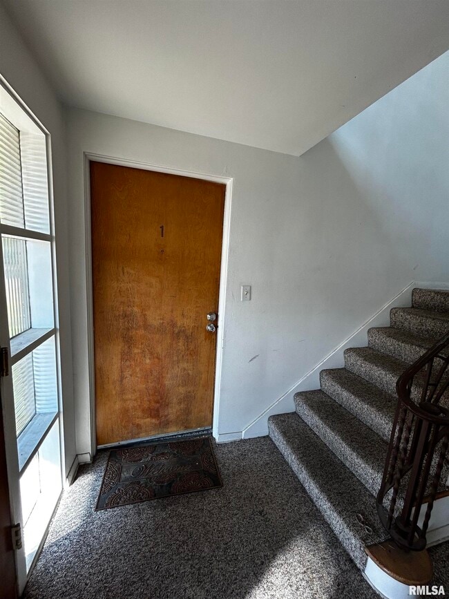 715 W Ridge Rd in Peoria, IL - Building Photo - Building Photo