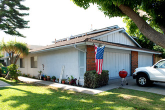 255 S Pixley St in Orange, CA - Building Photo - Building Photo