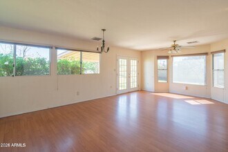 5210 W Monte Cristo Ave in Glendale, AZ - Building Photo - Building Photo