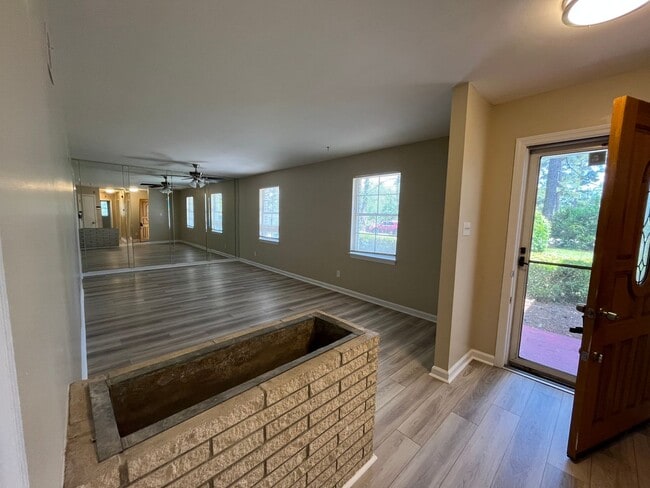 201 Providence Dr in Savannah, GA - Building Photo - Building Photo