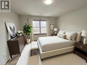 66 Grenadier Dr in Hamilton, ON - Building Photo - Building Photo