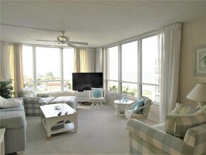 627 Alhambra Rd in Venice, FL - Building Photo - Building Photo