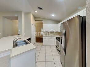 11604 Brookmore Way in Riverview, FL - Building Photo - Building Photo