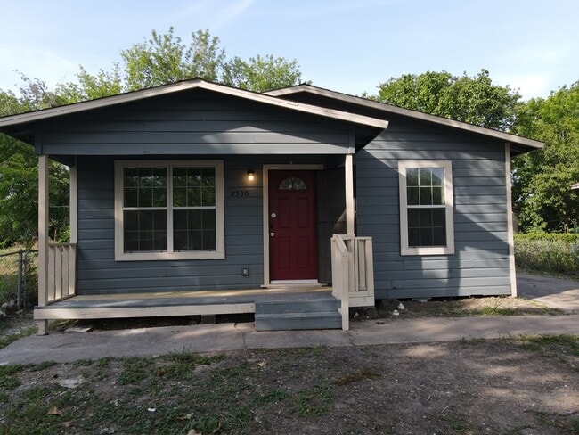 2530 Halsey St in Corpus Christi, TX - Building Photo - Building Photo