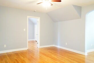 807 Kennebec Ave in Takoma Park, MD - Foto de edificio - Building Photo