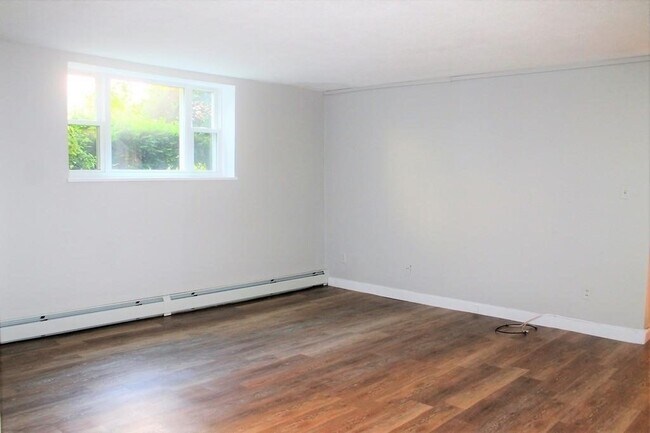 67 Colborne Rd, Unit 2