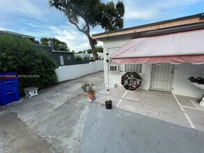 5905 NW 3rd Ave in Miami, FL - Building Photo - Building Photo