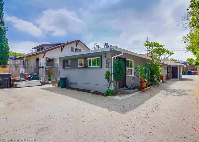 2652 Granada Ave