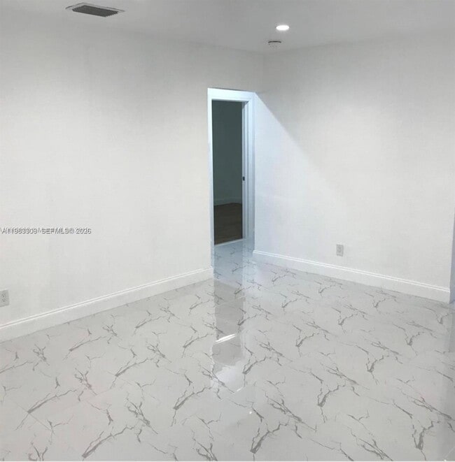 6710 SW 18th Ct in Pompano Beach, FL - Building Photo - Building Photo