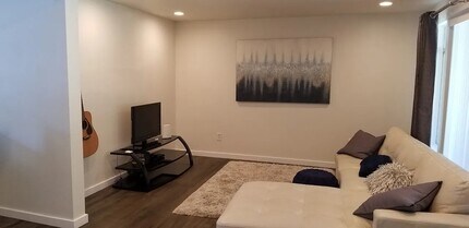 16605 NE 87th St in Redmond, WA - Building Photo - Building Photo