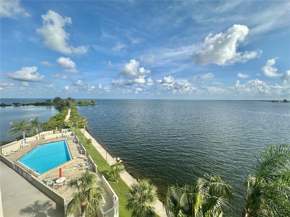 6035 Sea Ranch Dr in Hudson, FL - Building Photo