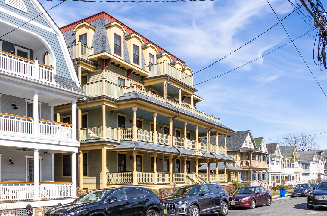 27 Surf Ave in Ocean Grove, NJ - Foto de edificio