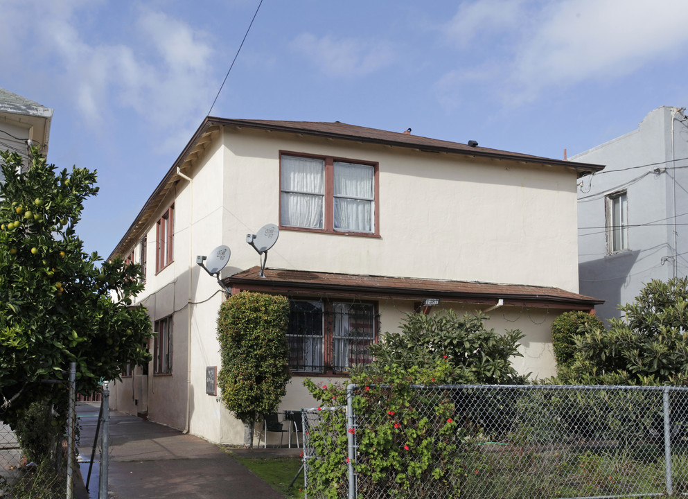 1481-1487 36th Ave in Oakland, CA - Building Photo