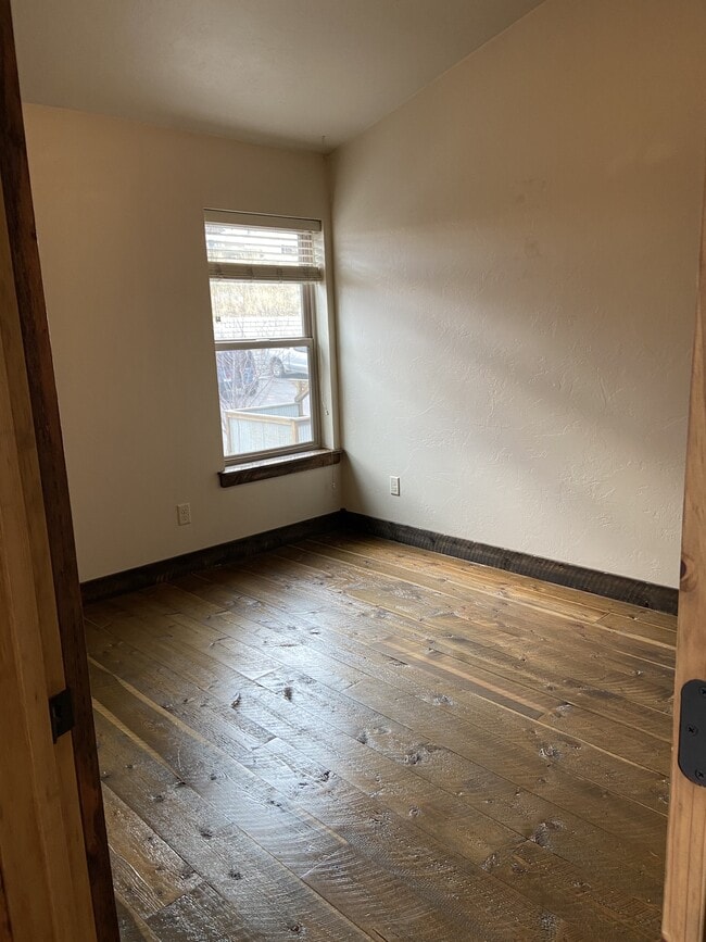 property at 10980 Cayuse Ct