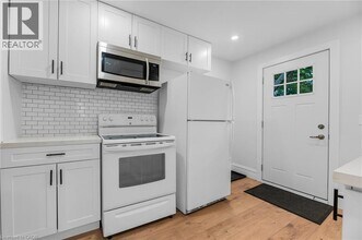199 Balmoral Ave N in Hamilton, ON - Building Photo - Building Photo