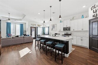 11024 Gold Pan Trail in Aubrey, TX - Building Photo - Building Photo