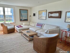 39 Main St in Stonington, CT - Building Photo - Building Photo