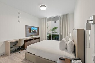 312 Fillmore St in Hollywood, FL - Building Photo - Building Photo