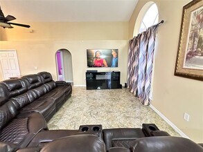 112 Dulverton Way in Kissimmee, FL - Building Photo - Building Photo