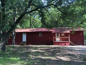 142 Wedgewood Dr in Mabank, TX - Foto de edificio - Building Photo