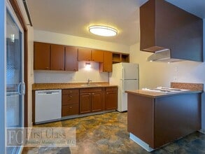 12510 SW Colony Ln in Beaverton, OR - Foto de edificio - Building Photo