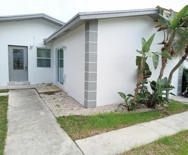 property at 305 NW 4th Ave