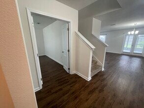 4893 Kensington Ln in Crestview, FL - Foto de edificio - Building Photo