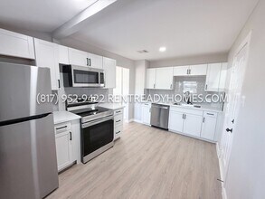 1506 Eastway St in Galena Park, TX - Building Photo - Building Photo