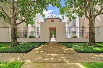 1393 Arlington St in Houston, TX - Building Photo - Building Photo