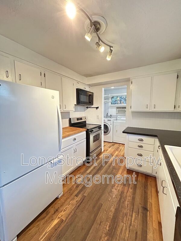 2872 SE Linda St in Corvallis, OR - Building Photo - Building Photo