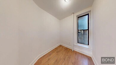 588 Amsterdam Ave in New York, NY - Building Photo - Building Photo