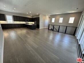 224 Follyhatch in Irvine, CA - Building Photo - Building Photo