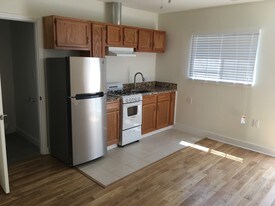 11230 Richland Ave in Los Angeles, CA - Building Photo