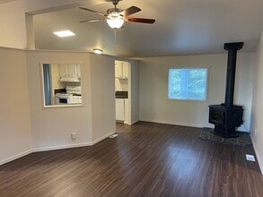 4529 N Siesta Pl in Oak Harbor, WA - Building Photo - Building Photo