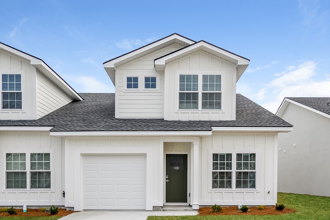 1159 Walker Point Way in Brunswick, GA - Building Photo